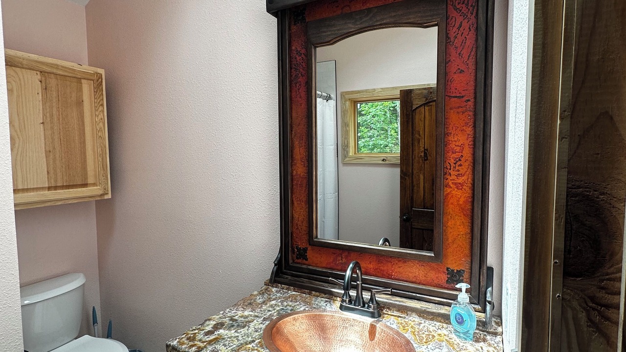 Photo of Bathroom in Bee Branch