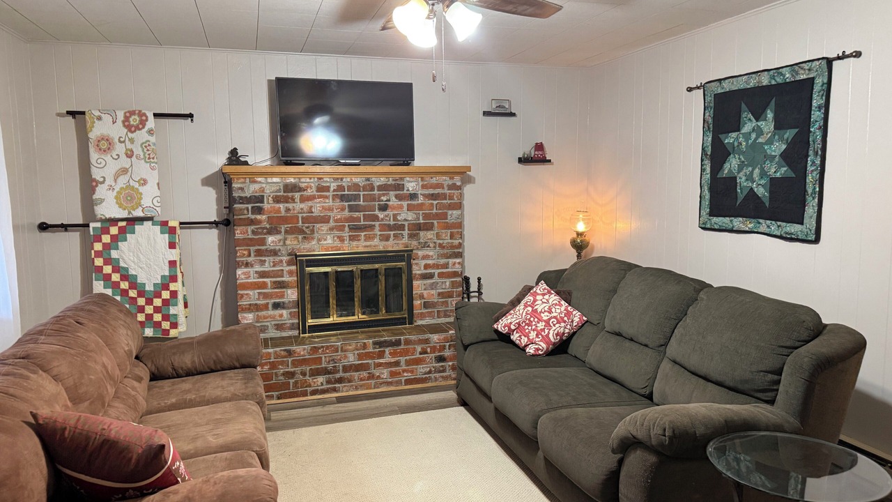 Photo of Livingroom in Coulee City