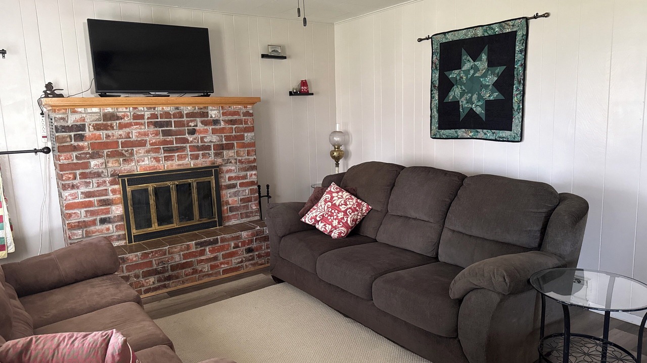 Photo of Livingroom in Coulee City