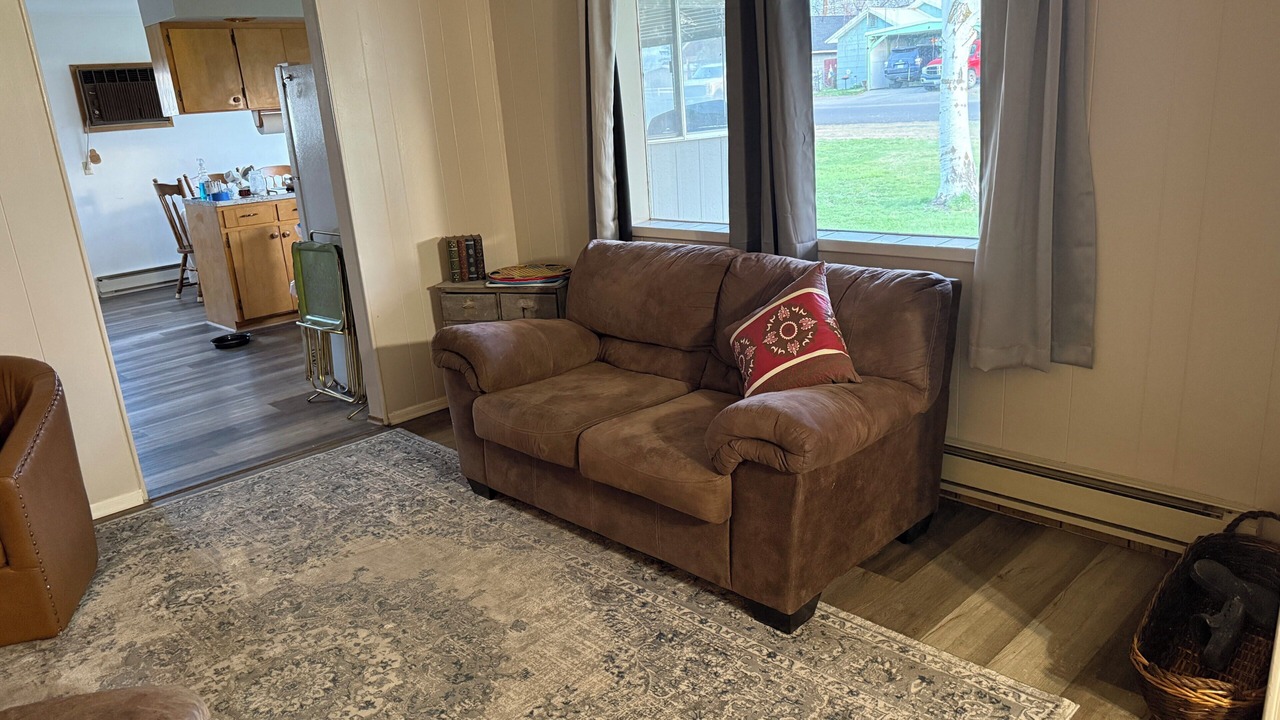 Photo of Livingroom in Coulee City
