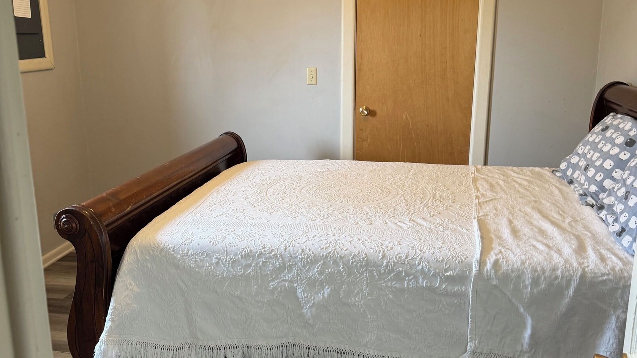 Photo of Bedroom in Coulee City