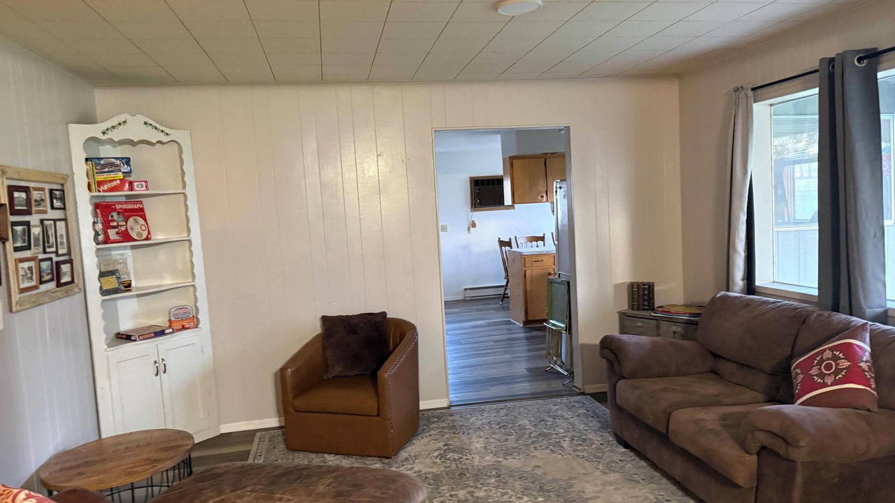 Photo of Livingroom in Coulee City