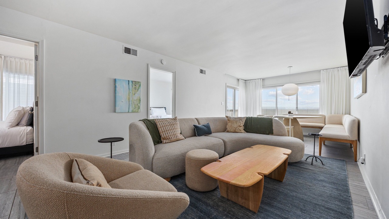 Photo of Livingroom in Ocean Drive