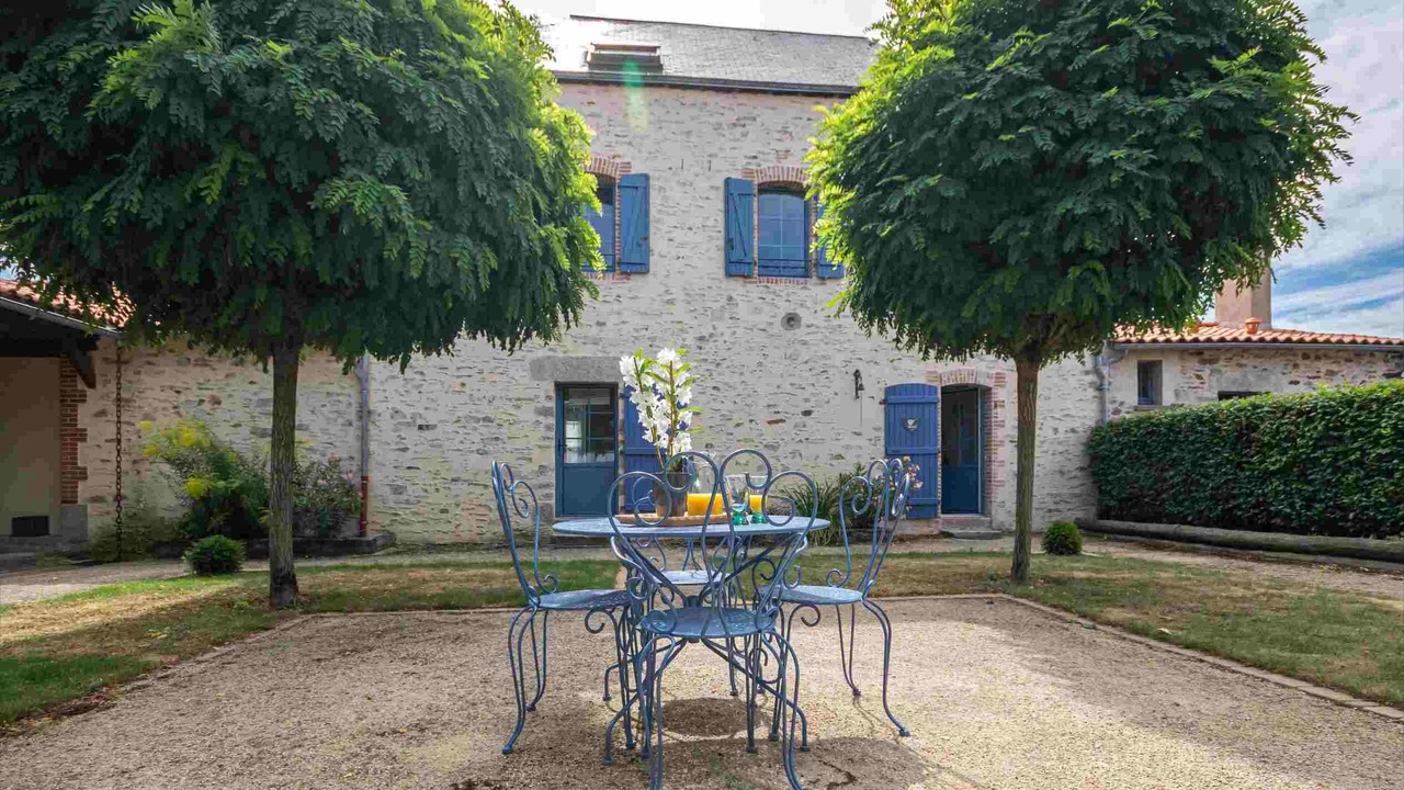 Photo of Outdoor in Bouffere