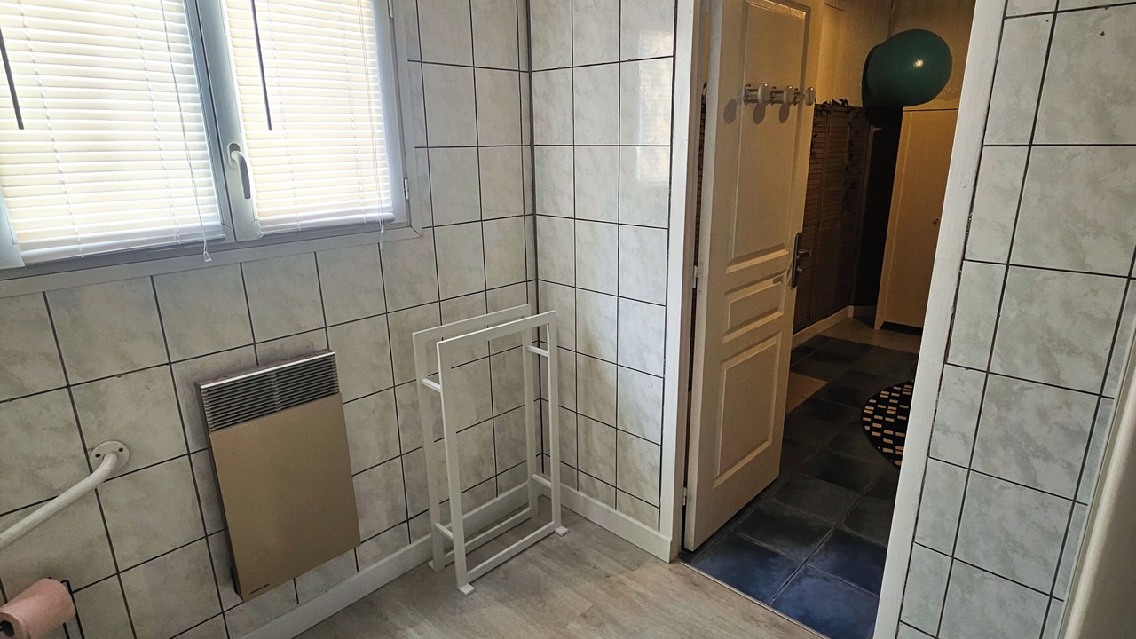Photo of Bathroom in Libourne