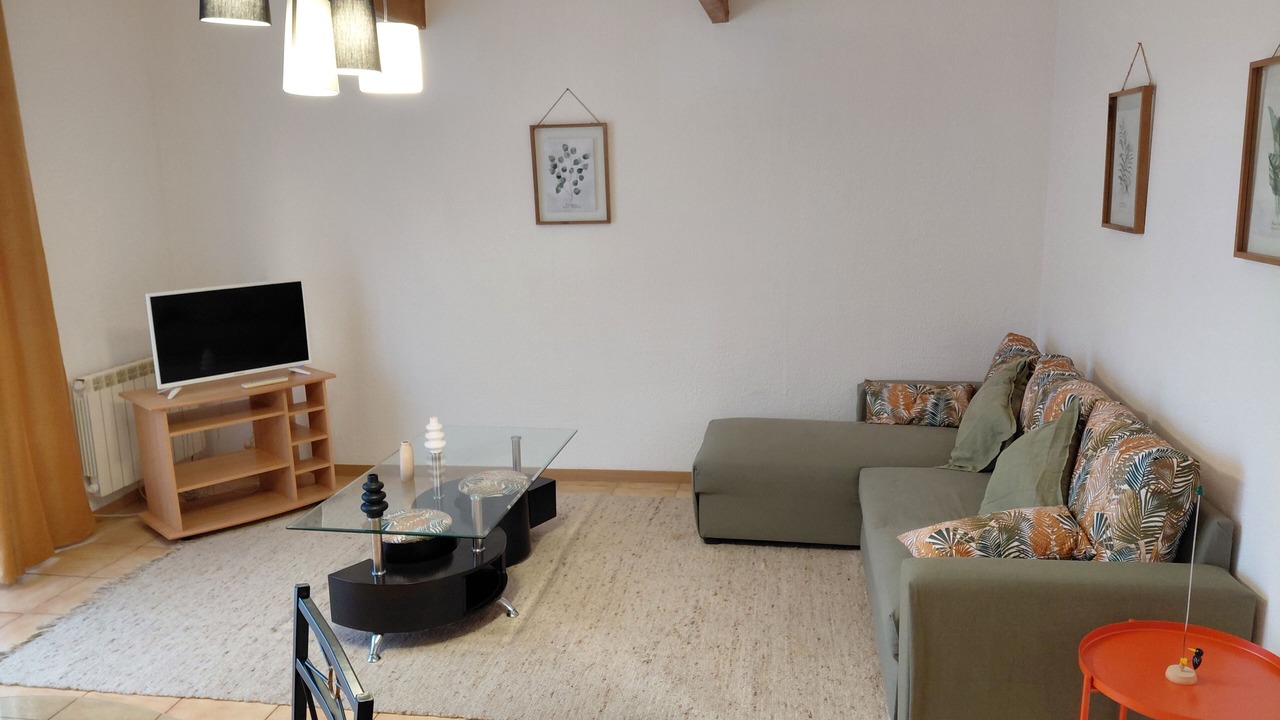 Photo of Livingroom in Azas