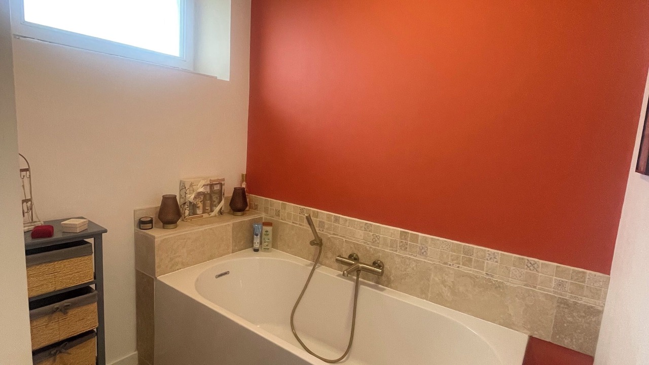 Photo of Bathroom in Coudures