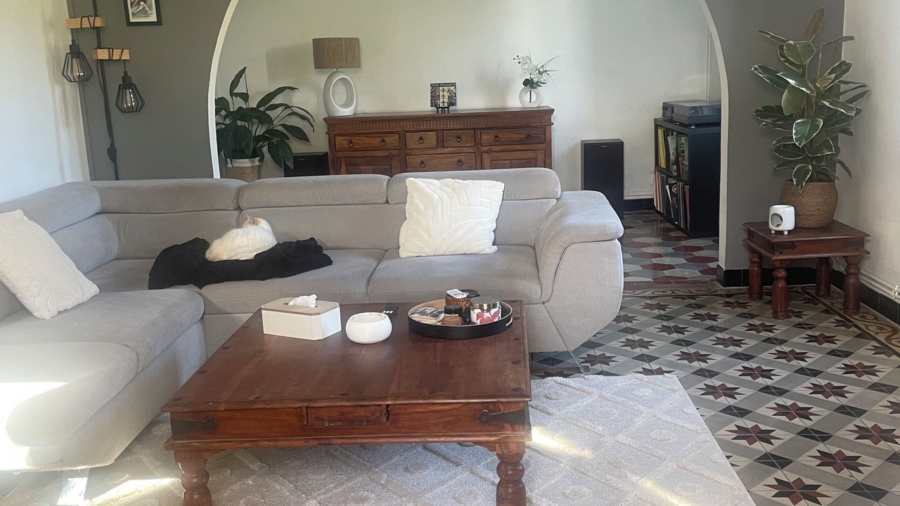 Photo of Livingroom in Coudures