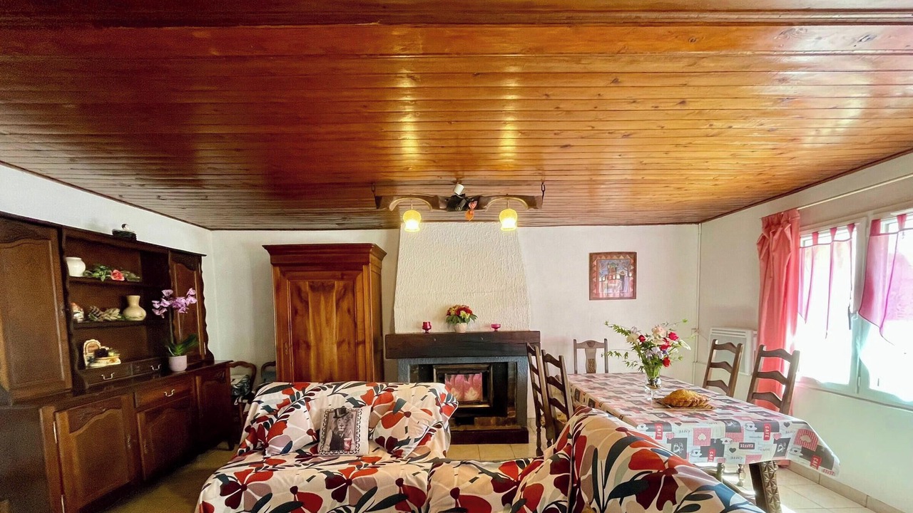 Photo of Livingroom in Saint-Julien-des-Landes