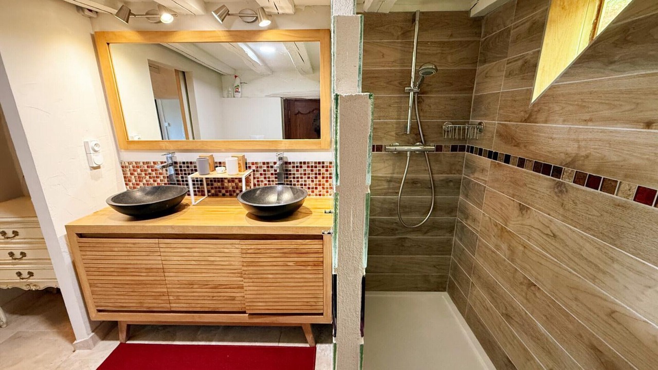 Photo of Bathroom in Souvigny-en-Sologne