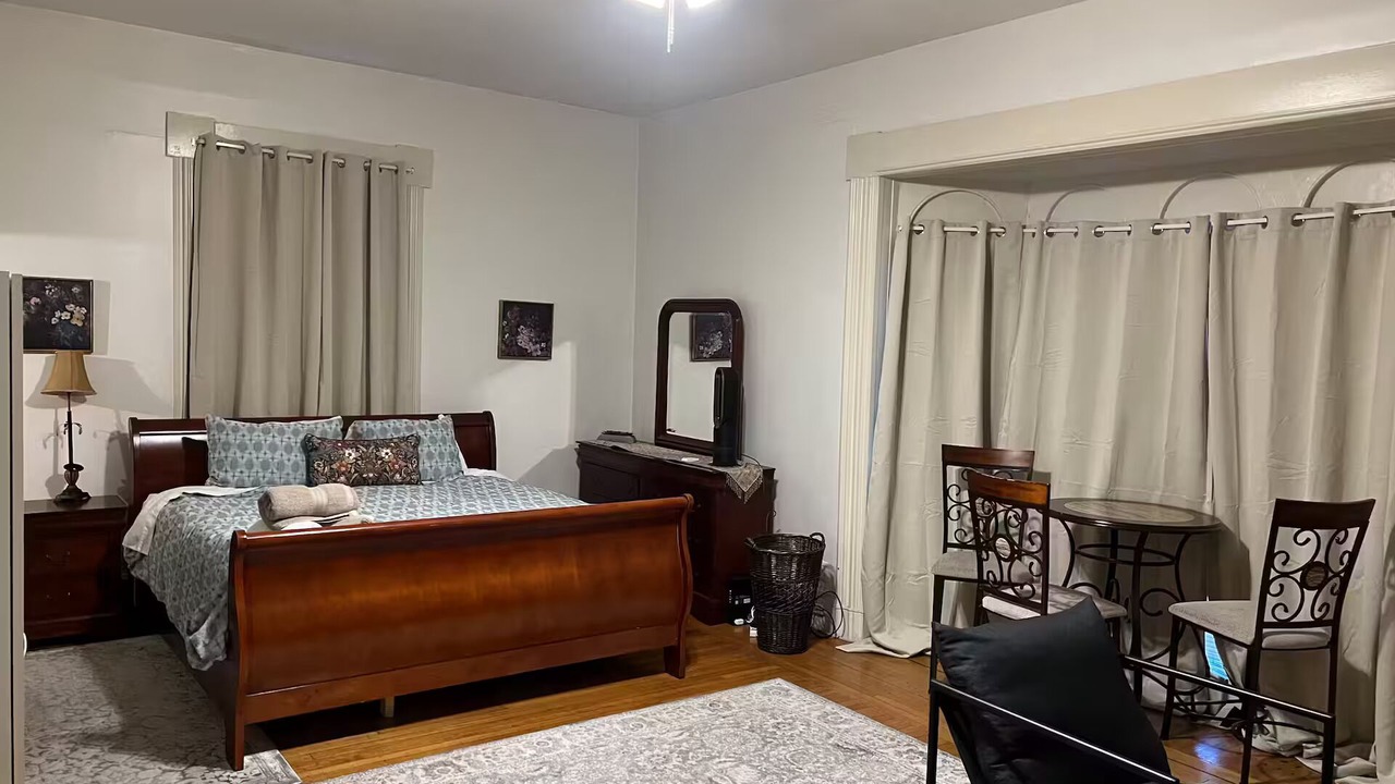 Photo of Bedroom in North Brookline