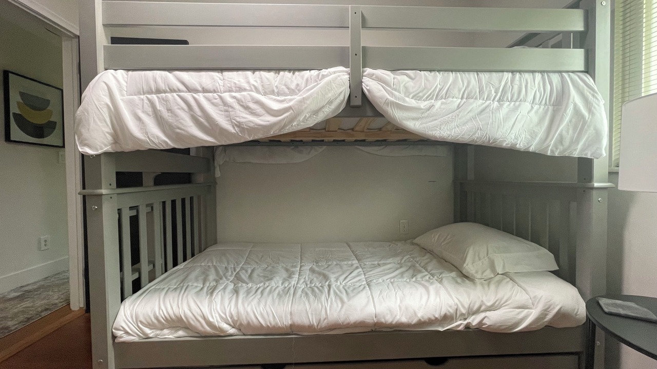 Photo of Bedroom in Hamburg Township