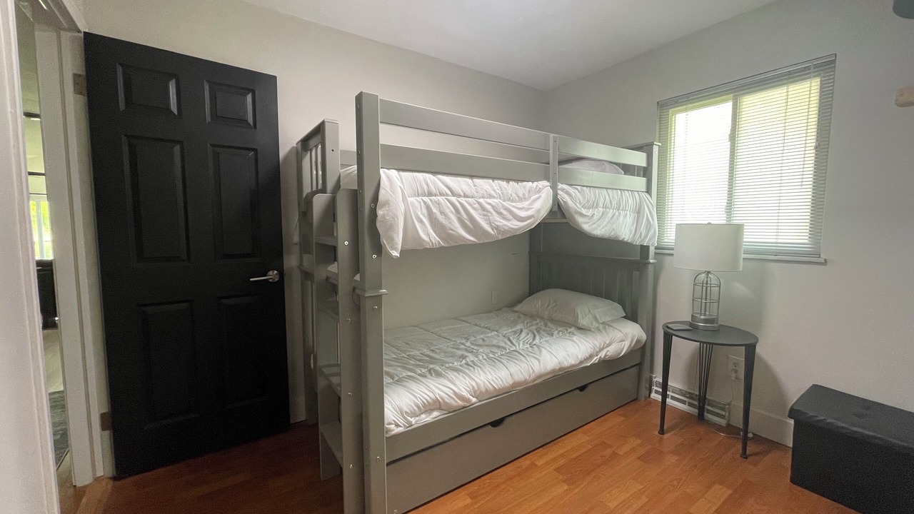 Photo of Bedroom in Hamburg Township