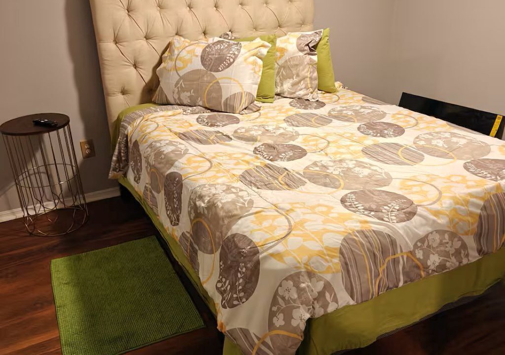Photo of Bedroom in Buena Ventura Lakes
