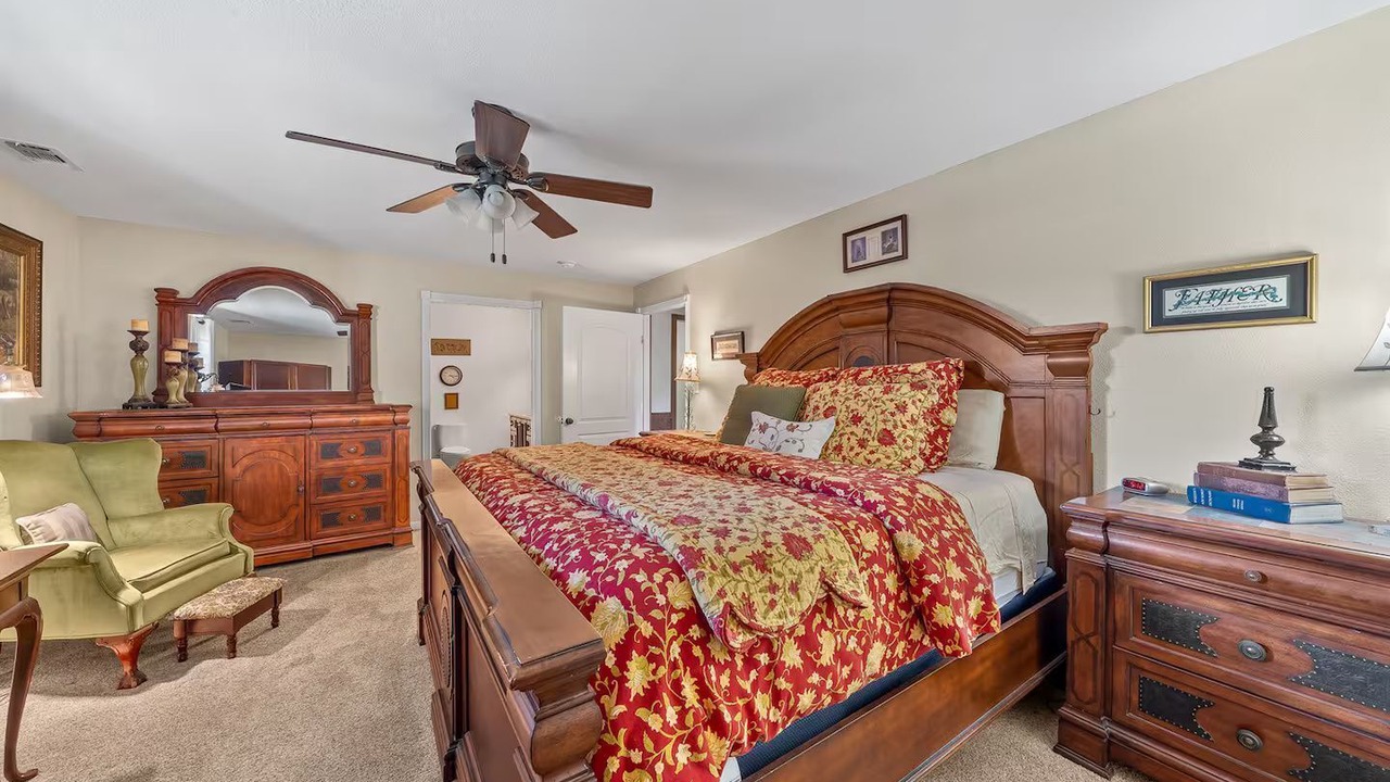 Photo of Bedroom in Lockesburg