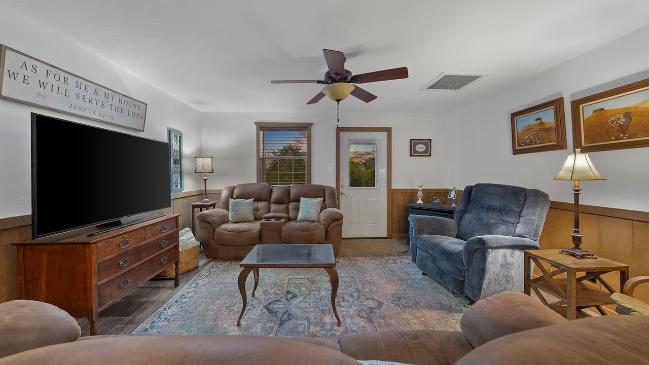 Photo of Livingroom in Lockesburg