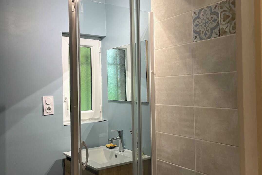 Photo of Bathroom in Gennes-Val-de-Loire