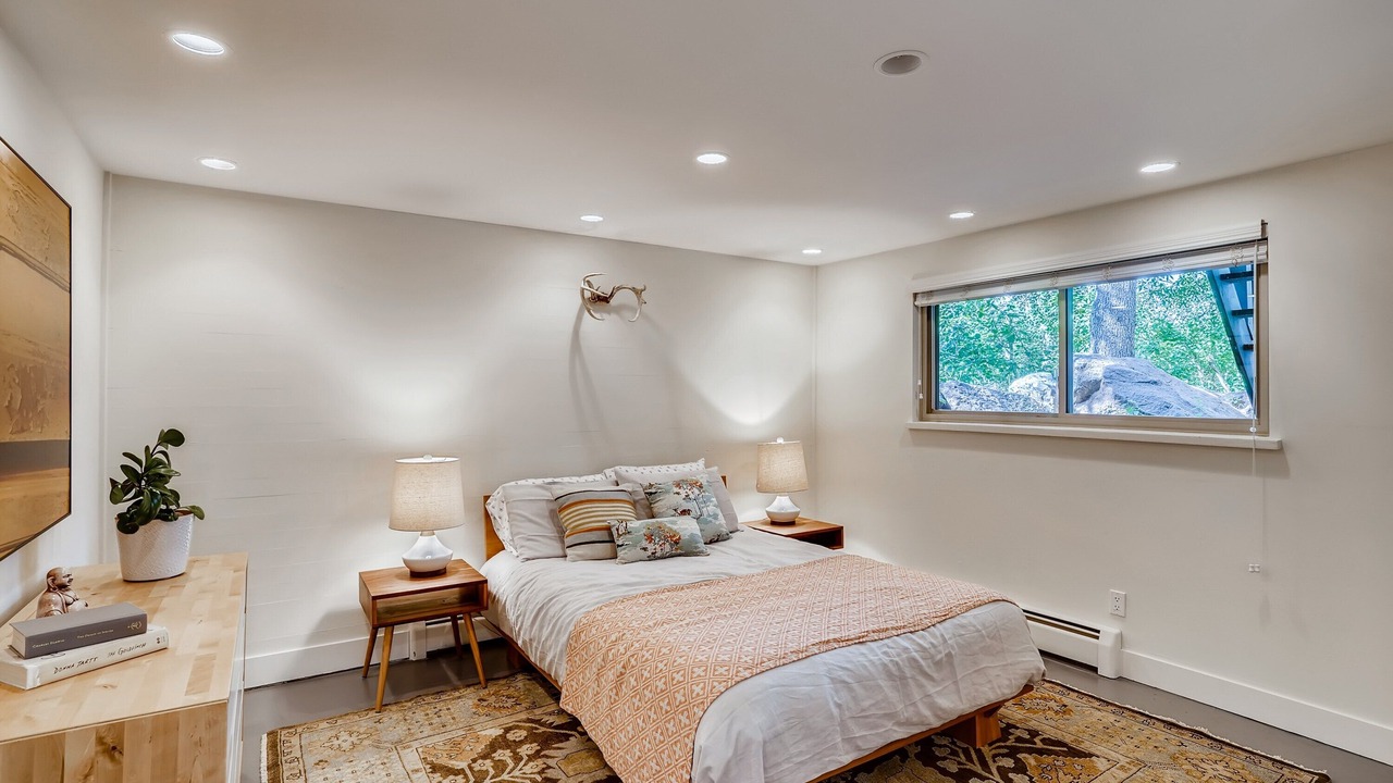 Photo of Bedroom in Highland Park