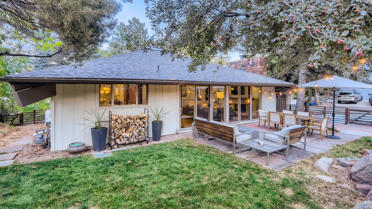 Photo of Outdoor in Highland Park
