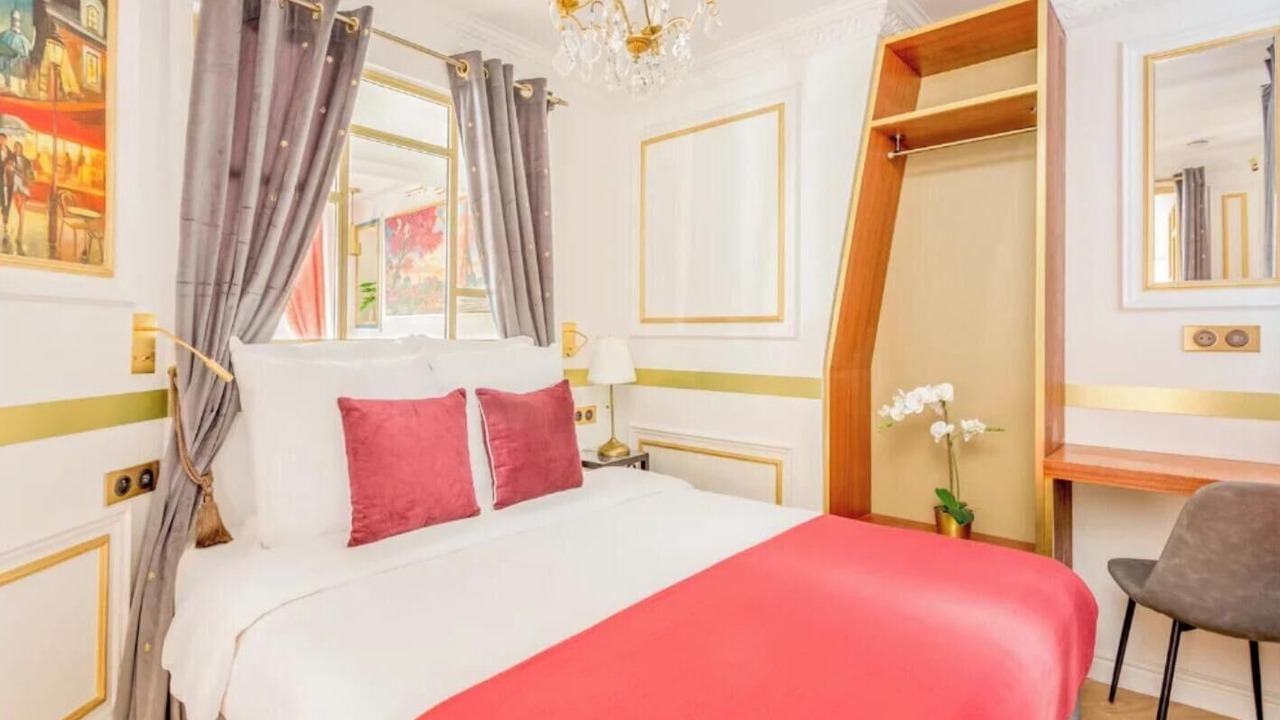 Photo of Bedroom in Bonne-Nouvelle