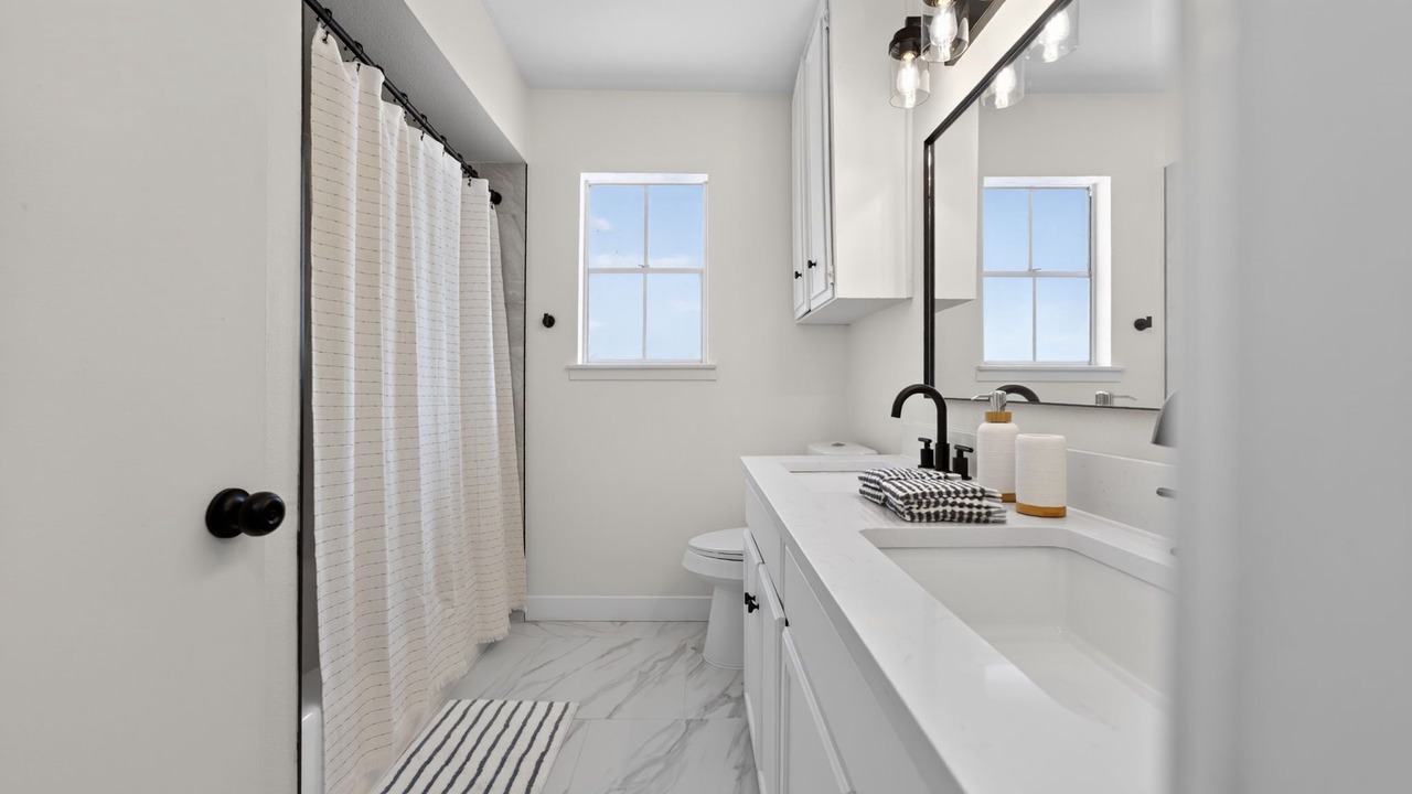 Photo of Bathroom in Woodstone