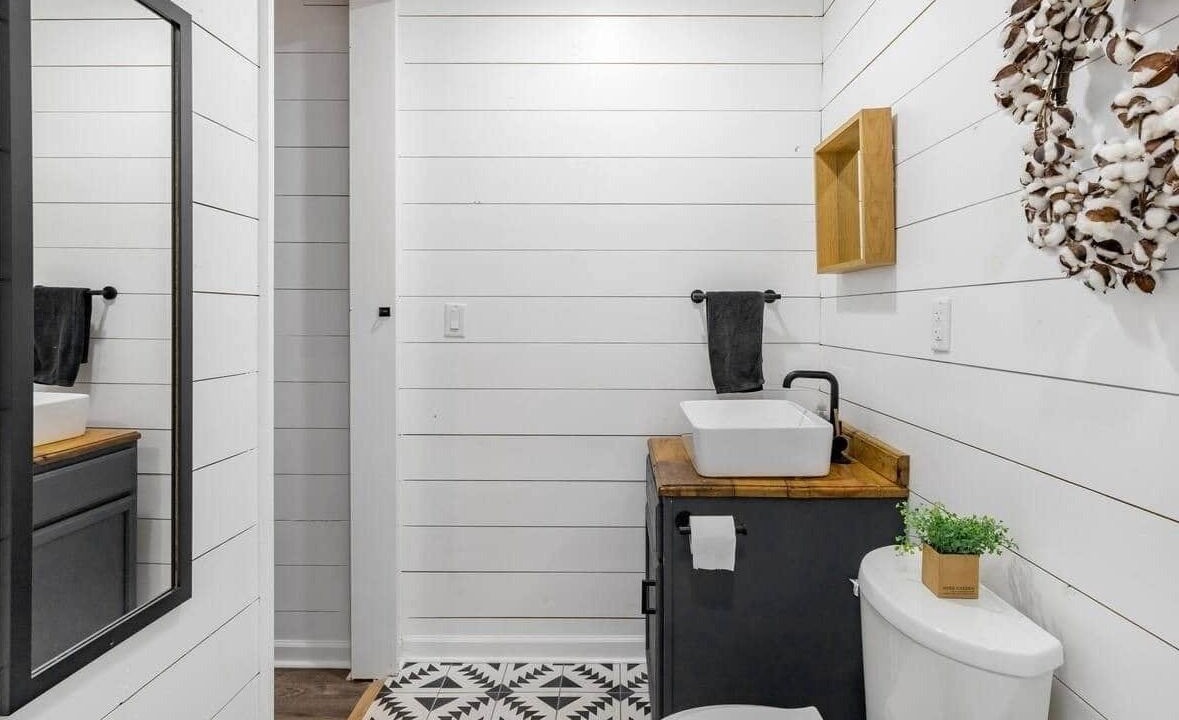 Photo of Bathroom in East Point