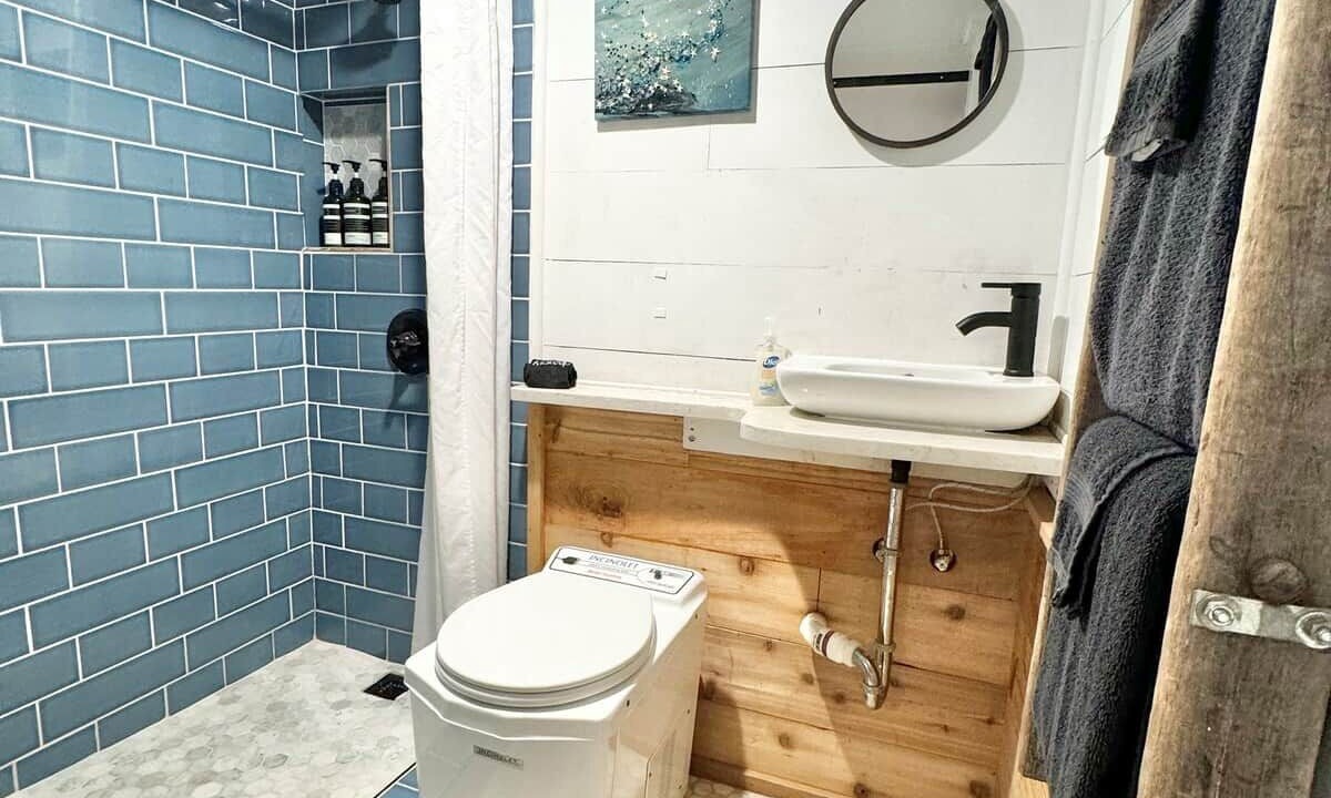 Photo of Bathroom in East Point