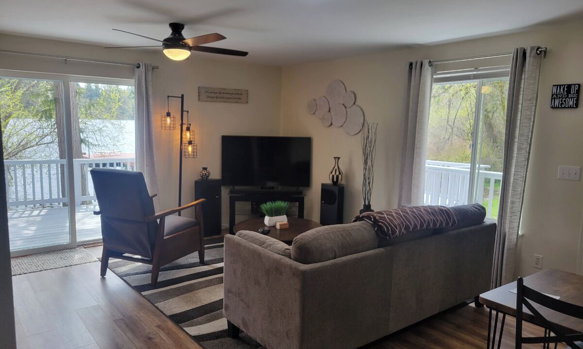 Photo of Livingroom in Burley