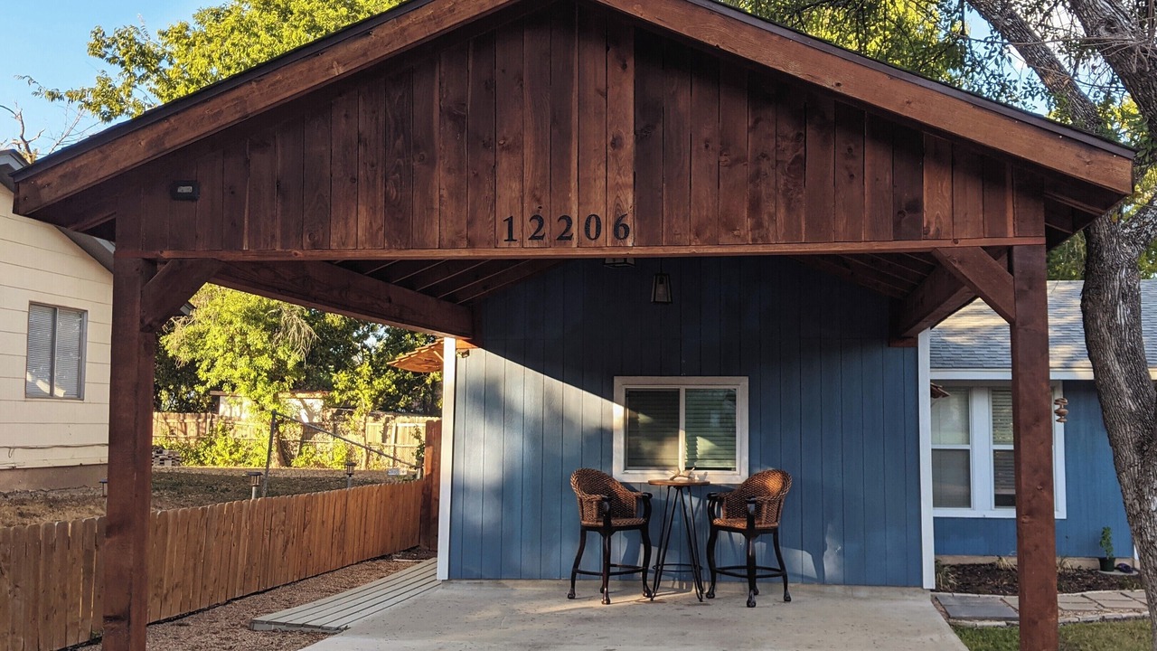 Photo of Patio Balcony in Live Oak
