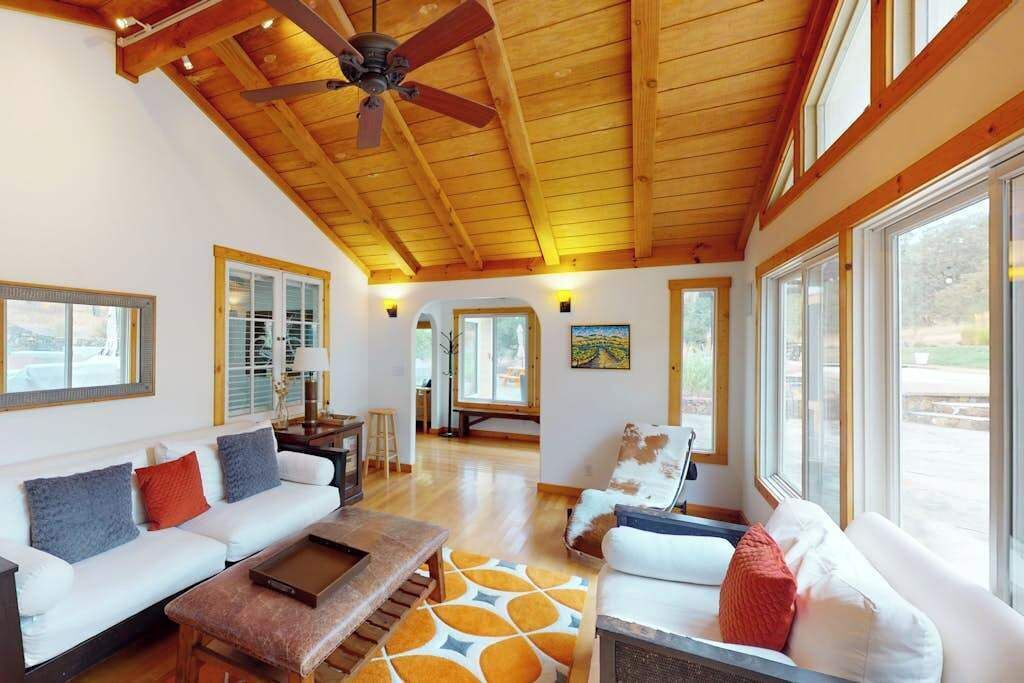 Photo of Bedroom in Glen Ellen