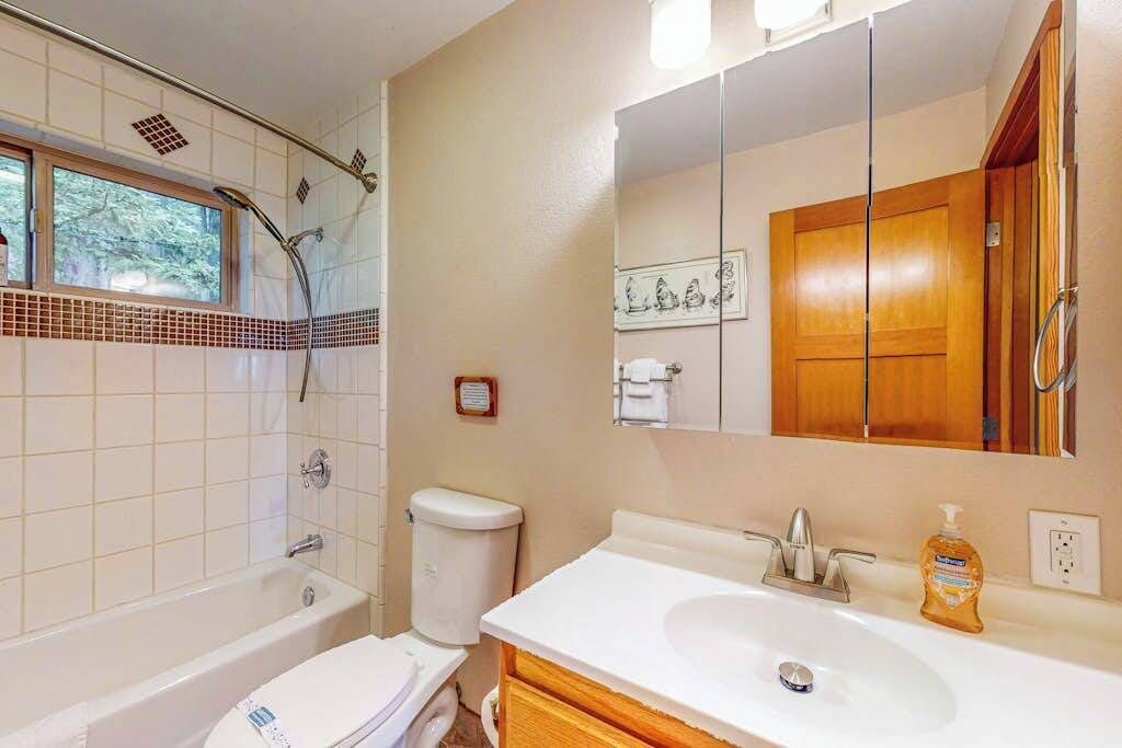Photo of Bathroom in Timber Cove