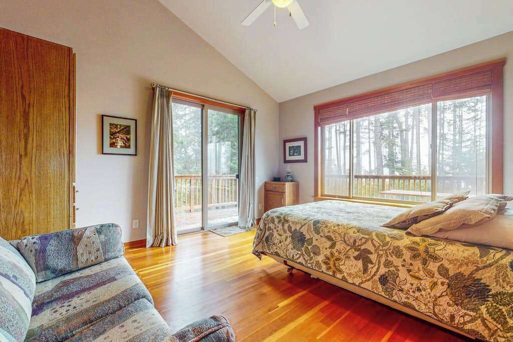 Photo of Others in Timber Cove
