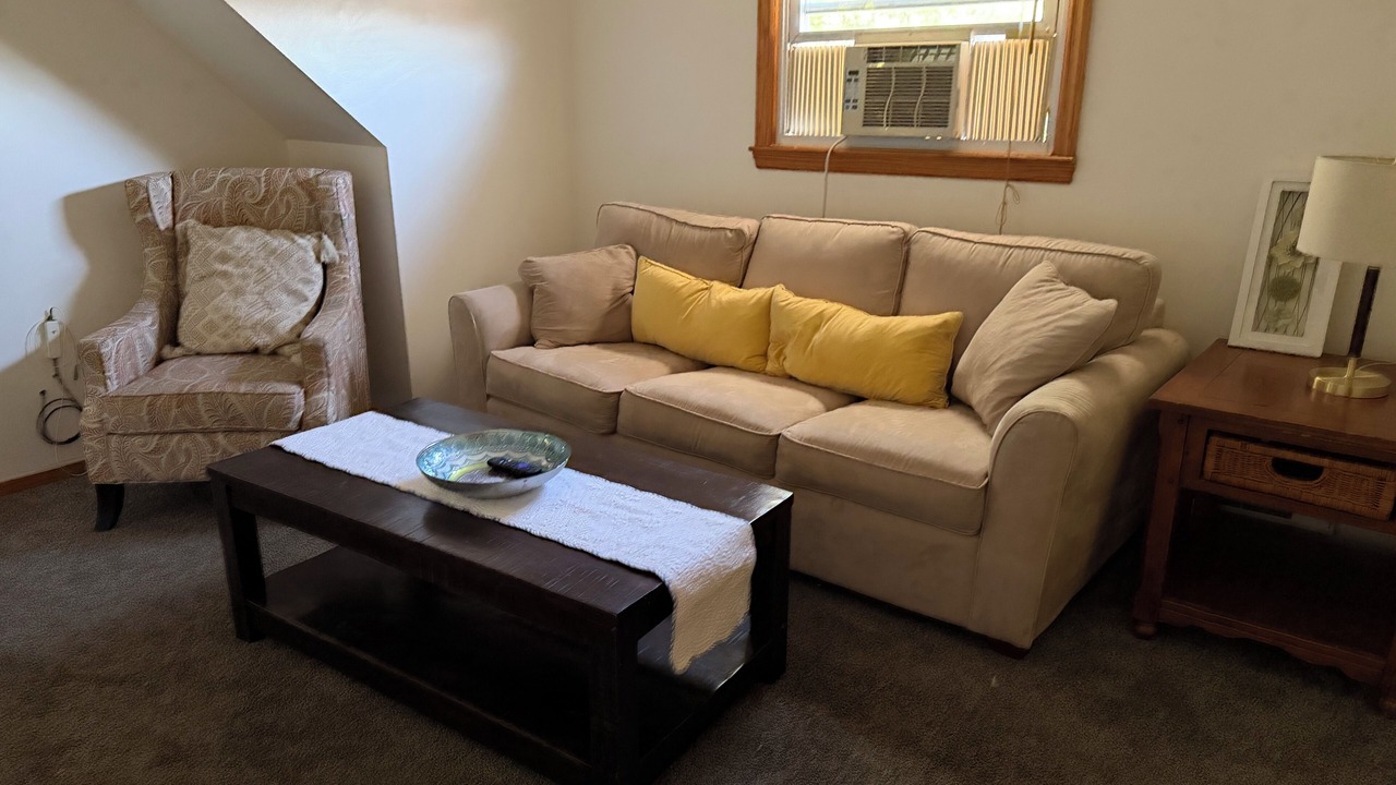 Photo of Livingroom in South Amboy