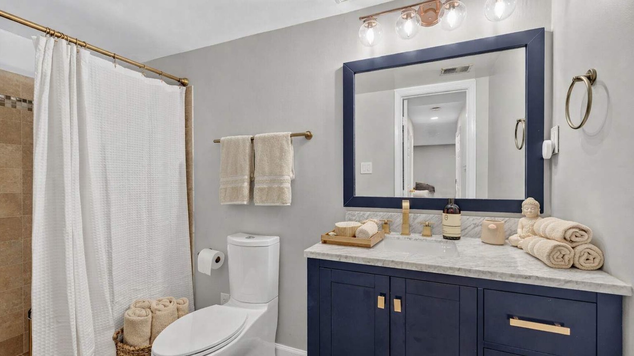 Photo of Bathroom in Newington