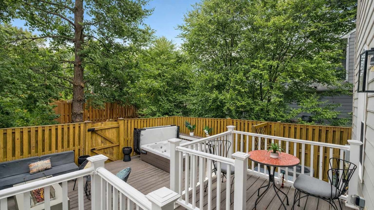 Photo of Outdoor in Newington