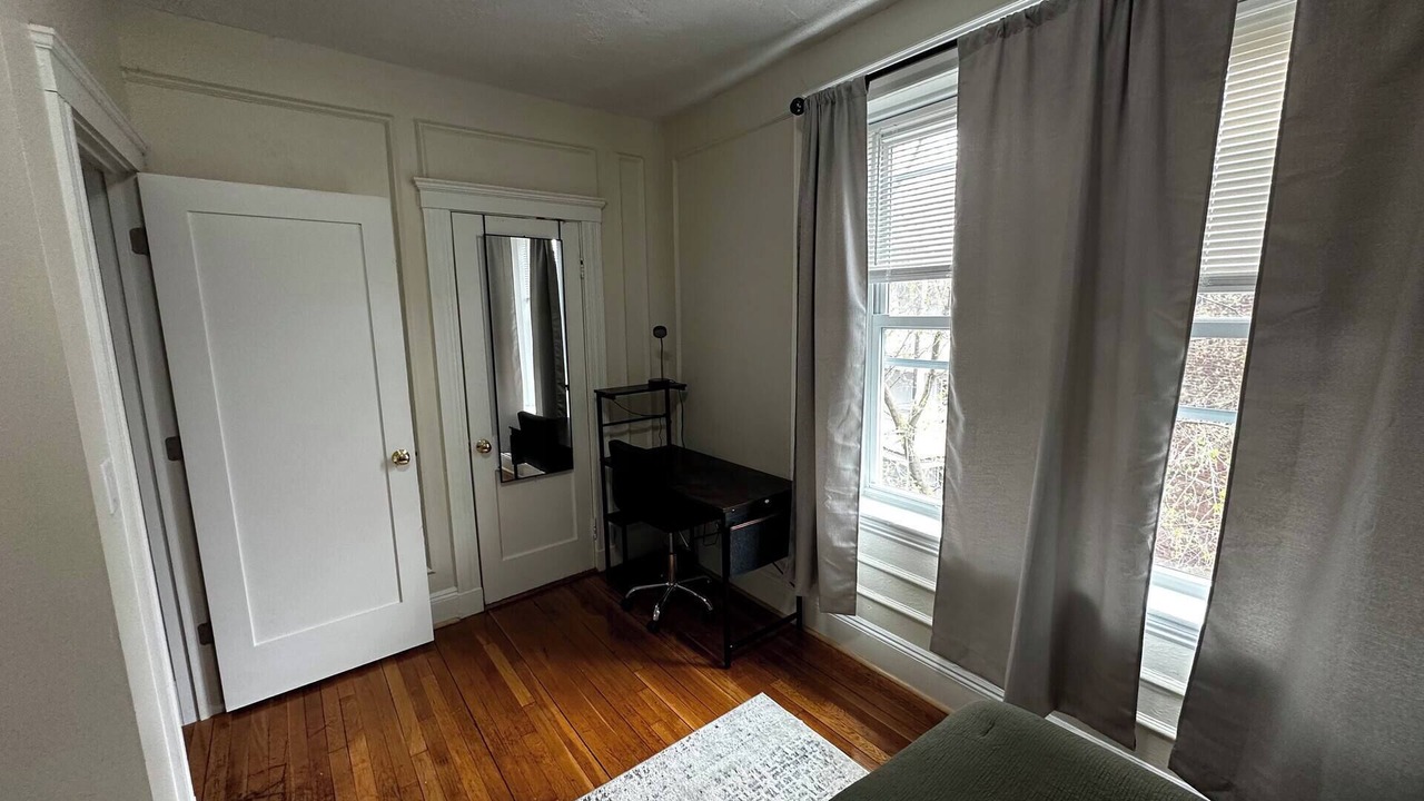 Photo of Bedroom in Coolidge Corner South Side