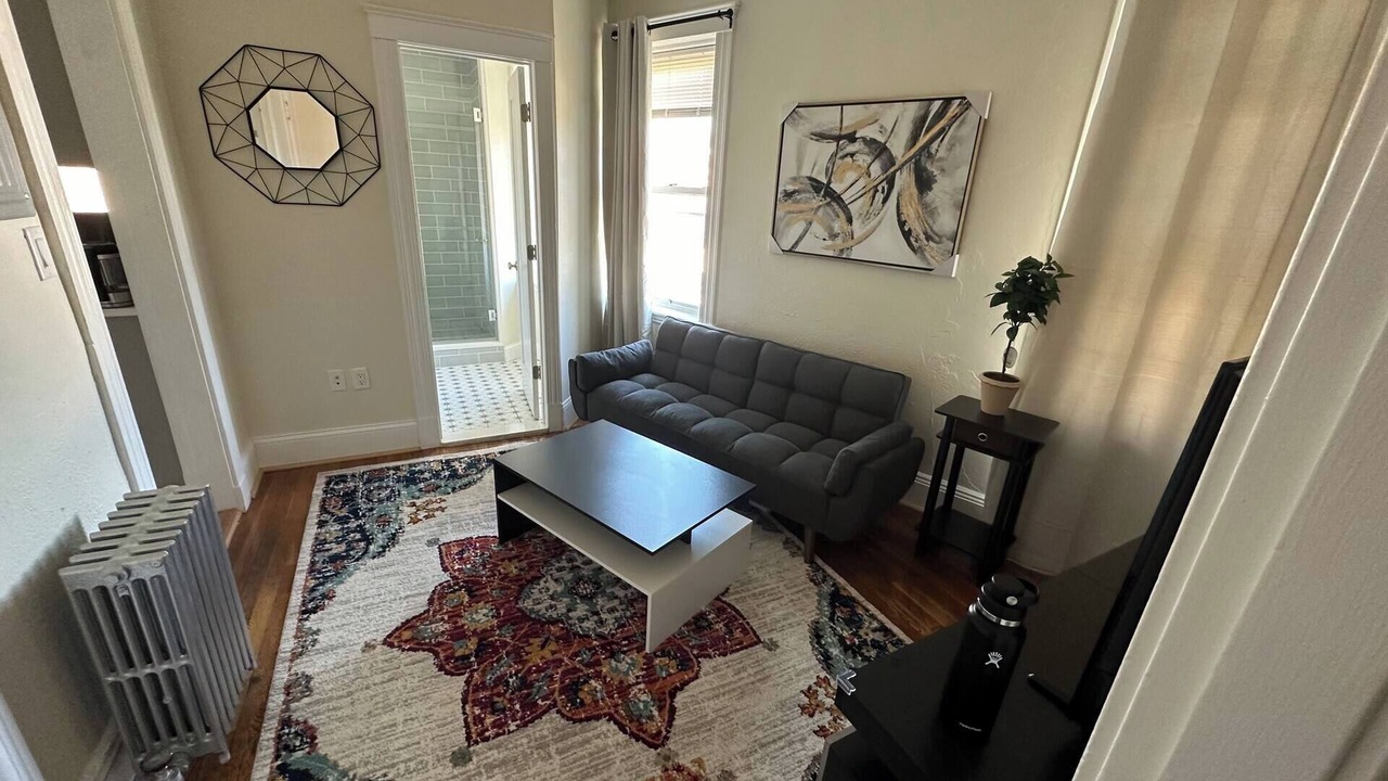 Photo of Livingroom in North Brookline