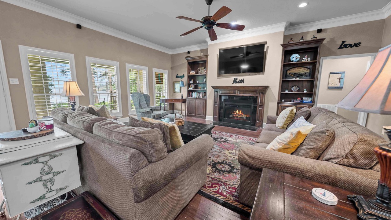 Photo of Livingroom in Berryville