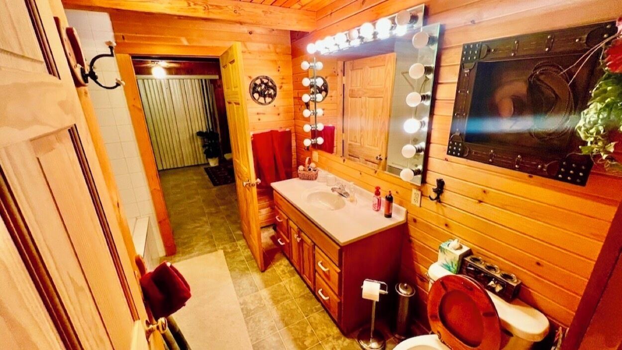 Photo of Bathroom in Harpers Ferry