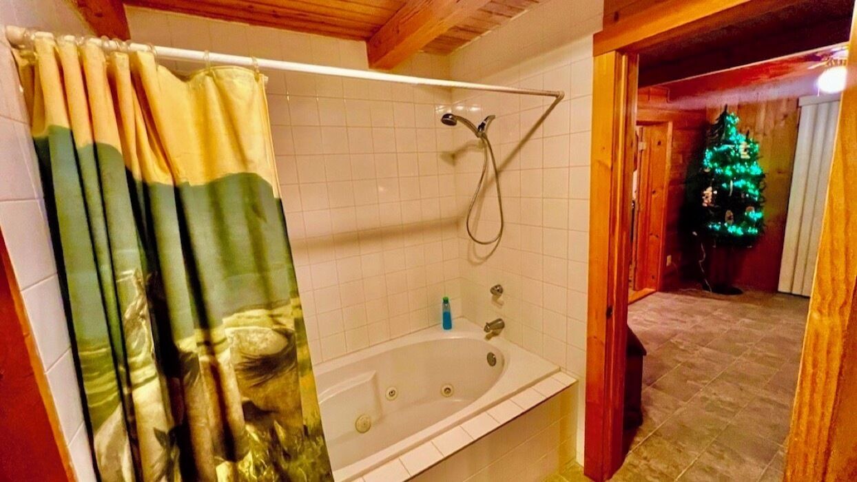 Photo of Bathroom in Harpers Ferry