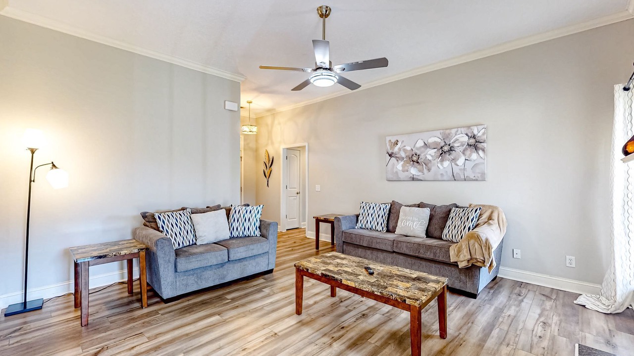 Photo of Livingroom in Pooler