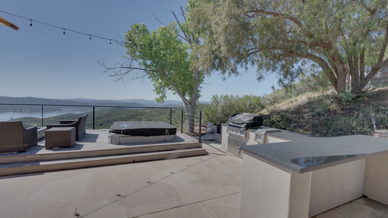 Photo of Patio Balcony in Bradley