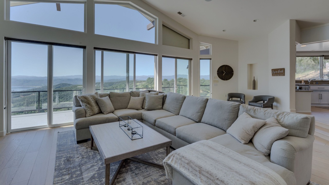 Photo of Livingroom in Bradley
