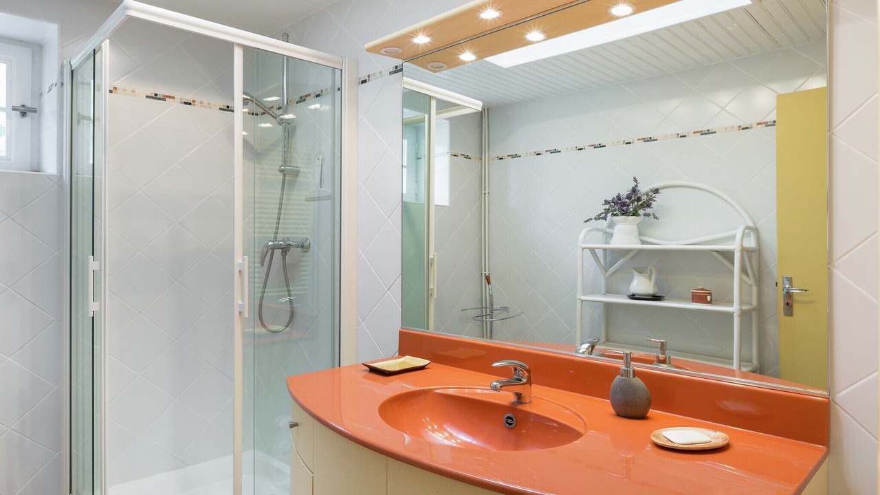 Photo of Bathroom in Landevennec