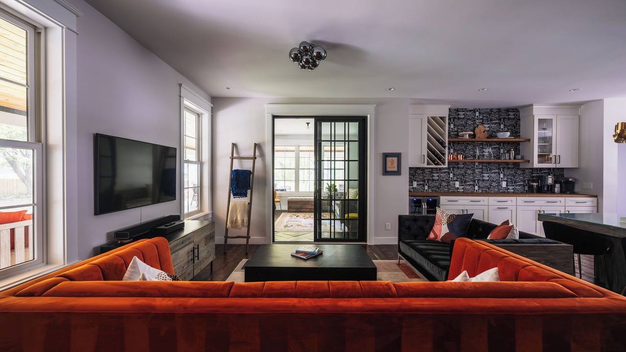 Photo of Livingroom in West Wing Estates