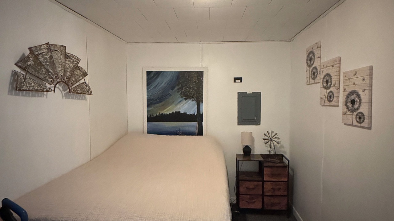 Photo of Bedroom in Arkdale