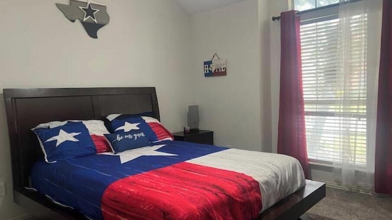Photo of Bedroom in North Arlington