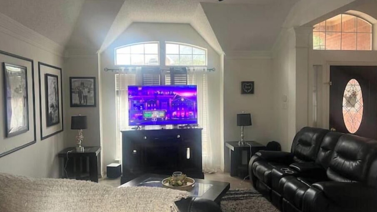 Photo of Livingroom in North Arlington
