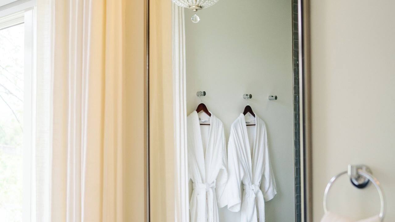 Photo of Bathroom in White Hall