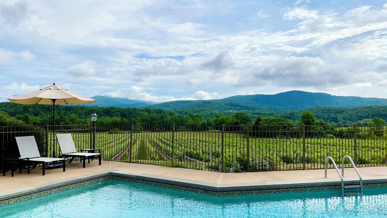 Photo of Outdoor in White Hall
